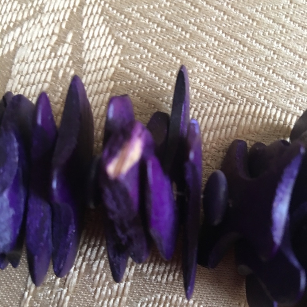 Coconut Shell Chip Bead Necklace - Picture 5 of 5